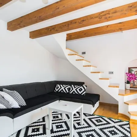 2-bedroom Istrian House With Terrace Koper