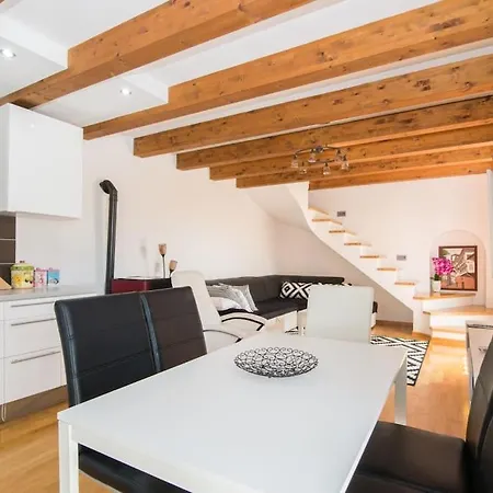 2-bedroom Istrian House With Terrace *